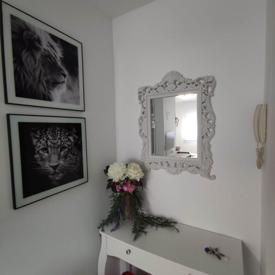 Apartamentos Sol Y Luna Conil Кониль-де-ла-Фронтера Экстерьер фото