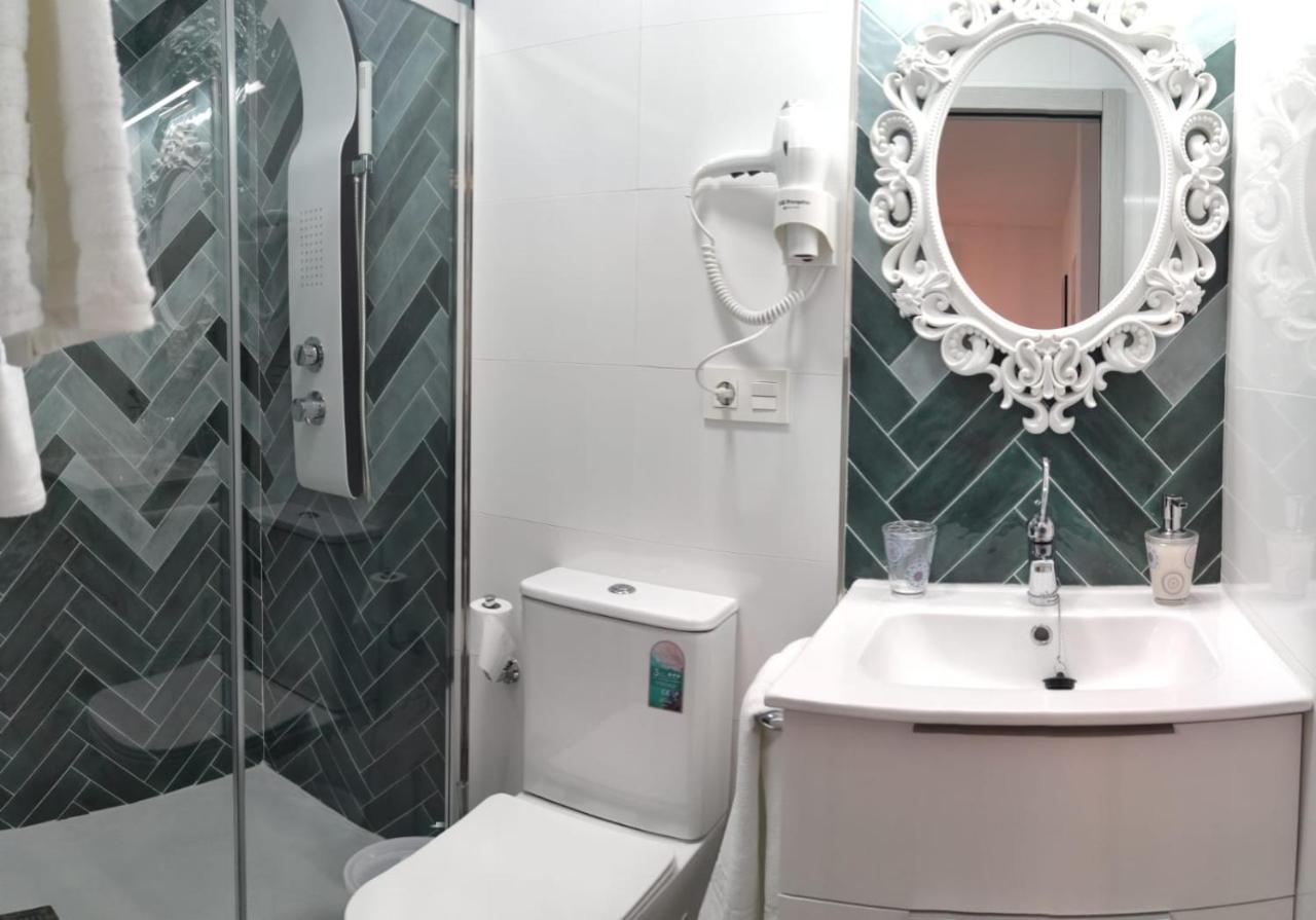Apartamentos Sol Y Luna Conil Кониль-де-ла-Фронтера Экстерьер фото